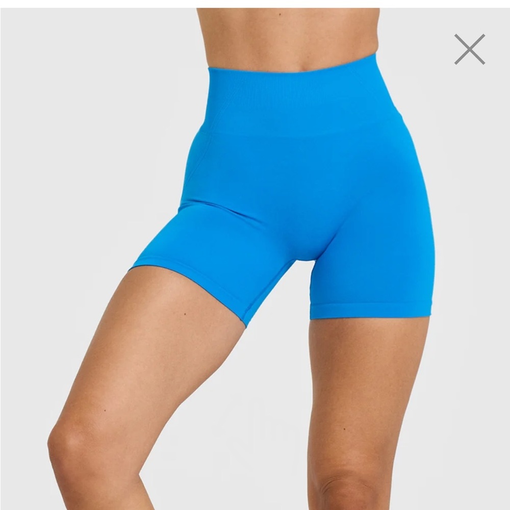 Effortless seamless shorts tropical blue